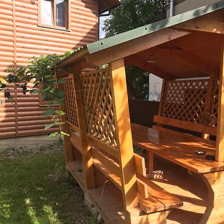 Базилік Hotel Yaremche Luaran gambar